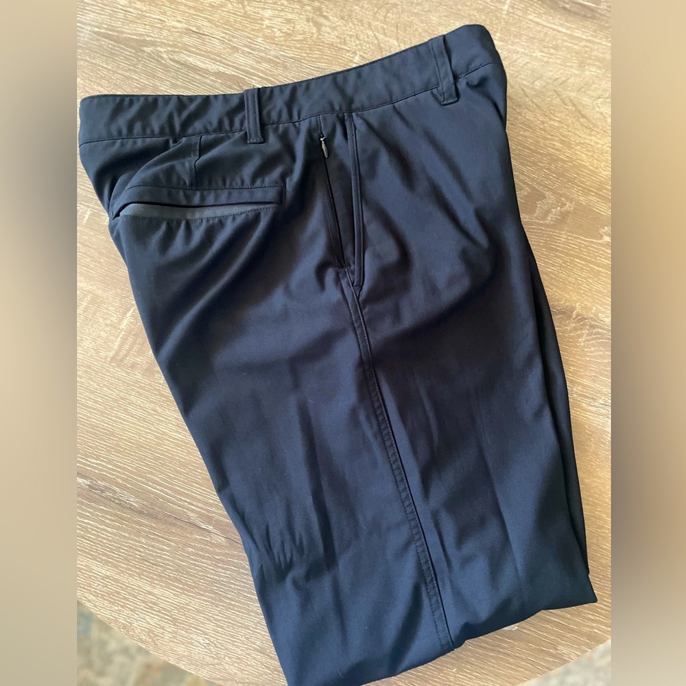 32 Performance Dress Pants